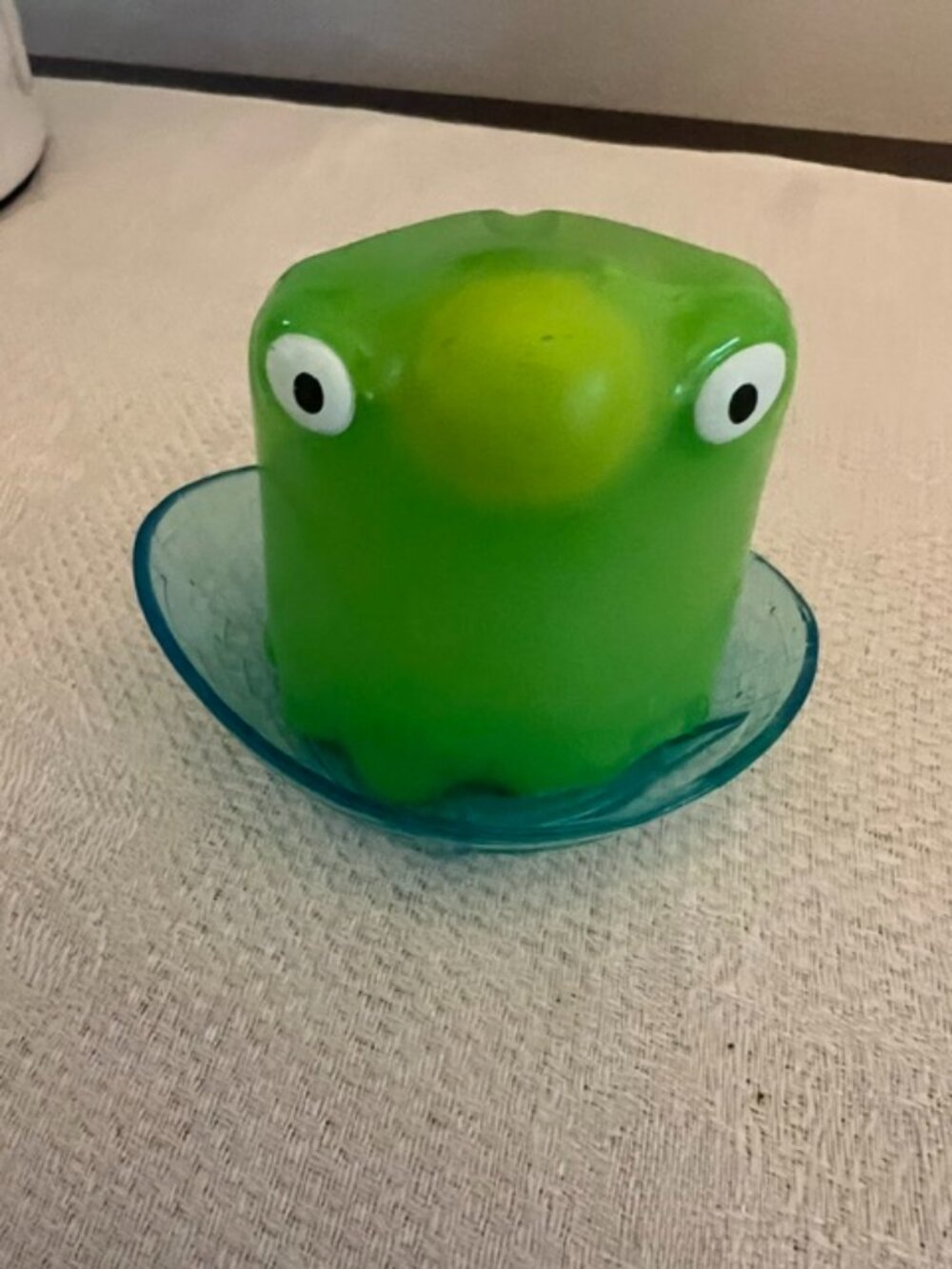 2025 McDonald’s Disney/Pixar ELIO Happy Meal Toy Ambassador AquarII